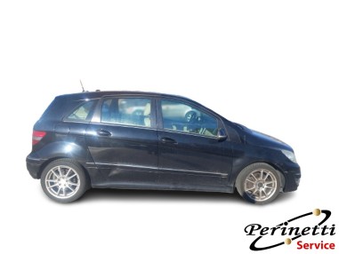 RICAMBI AUTO MERCEDES BENZ W245 B180...