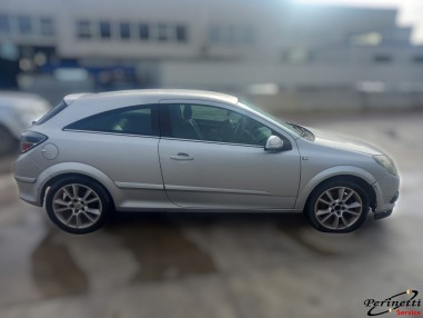 RICAMBI AUTO OPEL ASTRA H 1.9 CDTI...