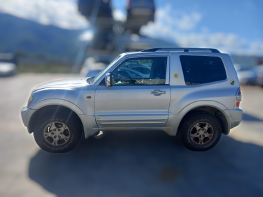 RICAMBI AUTO MITSUBISHI PAJERO V60...