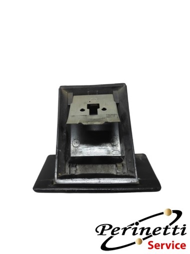 POSACENERE ANTERIORE  NISSAN  TERRANO...