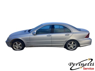 RICAMBI AUTO MERCEDES BENZ W203 2.2...