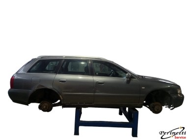 RICAMBI AUTO AUDI A4 1.9 TDI  97-00 5...