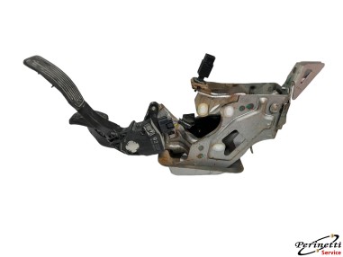 PEDALIERA FRENO E ACCELERATORE NISSAN...