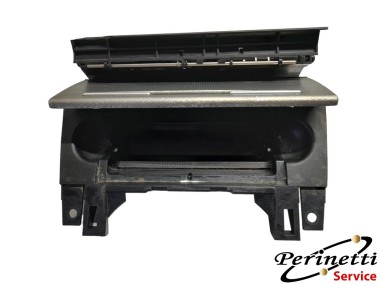 VANO POSACENERE AUDI A4 (8E)  8E0857951G