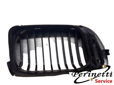 GRIGLIA SINISTRA PARAURTI BMW E46...