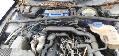 RICAMBI AUTO VOLKSWAGEN PASSAT 1.9...