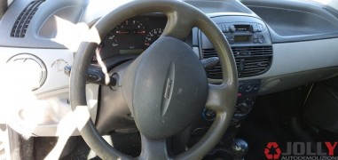 RICAMBI AUTO FIAT PUNTO 1.2 BZ 99-03