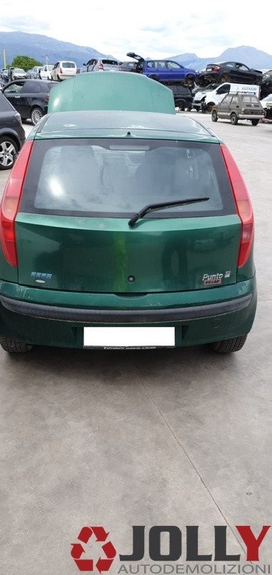 RICAMBI AUTO FIAT PUNTO 1.2 BZ 99-03