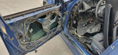 RICAMBI AUTO BMW SERIE 1 E87 120 D...
