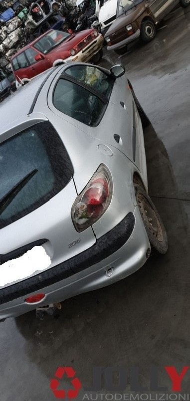 RICAMBI AUTO PEUGEOT 206 1.4 BZ 98-08