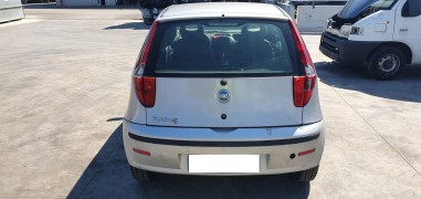 RICAMBI AUTO FIAT PUNTO 1.2 BZ 8v 03-10