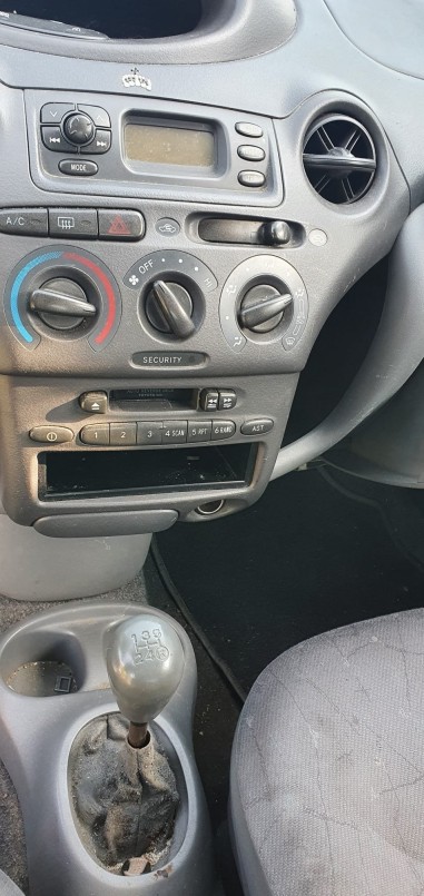RICAMBI AUTO TOYOTA YARIS 1.0 BZ 99-05