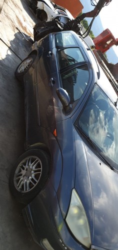 RICAMBI AUTO FORD FOCUS 1.8...