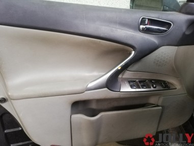 RICAMBI AUTO LEXUS IS 220D 05-08