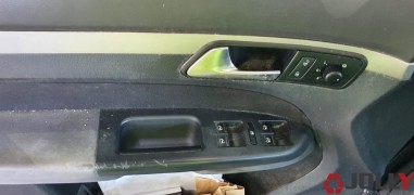 RICAMBI AUTO VOLKSWAGEN TOURAN 1.9...