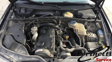 RICAMBI AUTO VOLKSWAGEN PASSAT 1.9...