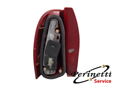 GRUPPO OTTICO FANALE POSTERIORE...