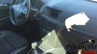 RICAMBI AUTO OPEL ASTRA H  1.7 CDTI...