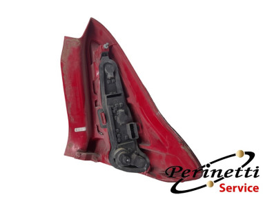 GRUPPO OTTICO FANALE POSTERIORE...