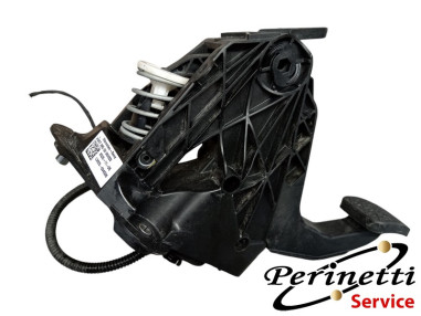 PEDALE FRIZIONE MERCEDES-BENZ...