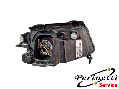 PROIETTORE ANTERIORE SINISTRO AUDI A4...