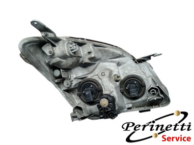 PROIETTORE ANTERIORE SINISTRO TOYOTA...