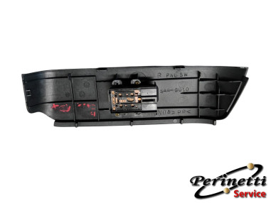 PULSANTIERA ALZACRISTALLO ANTERIORE...