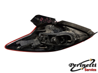 GRUPPO OTTICO FANALE POSTERIORE...