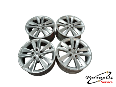 4 CERCHI IN LEGA R17 5 FORI RENAULT...