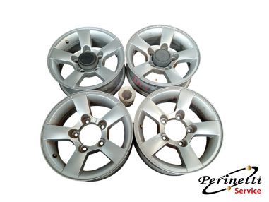 4 CERCHI IN LEGA R15 5 FORI SUZUKI...
