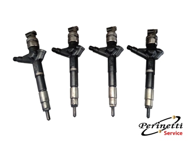 4 INIETTORI CARBURANTE NISSAN NAVARA...