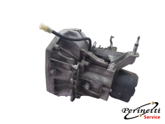 CAMBIO MANUALE 5 RAPPORTI... 2