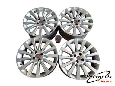 4 CERCHI IN LEGA  R17 4 FORI FIAT...
