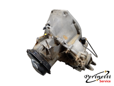CAMBIO MANUALE 5 RAPPORTI FORD...