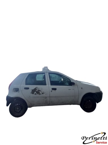 RICAMBI AUTO FIAT PUNTO 2 1.9 JTD...