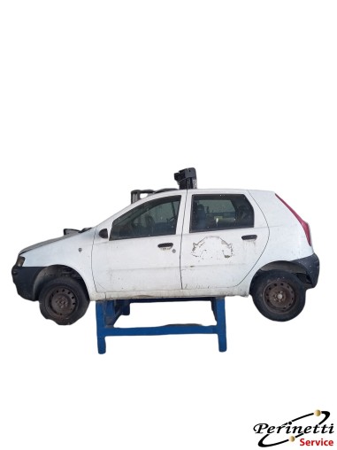 RICAMBI AUTO FIAT PUNTO 2 1.9 JTD...