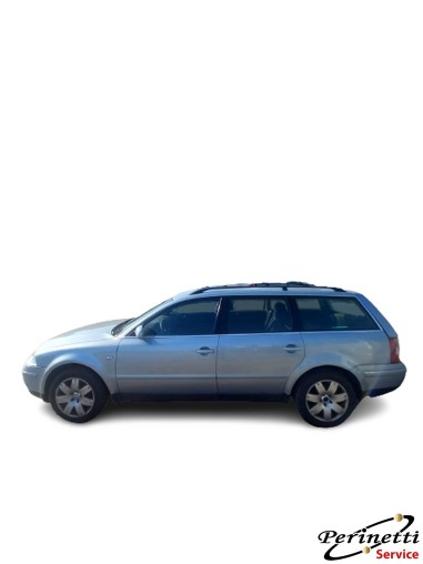 RICAMBI AUTO VOLKSWAGEN PASSAT...